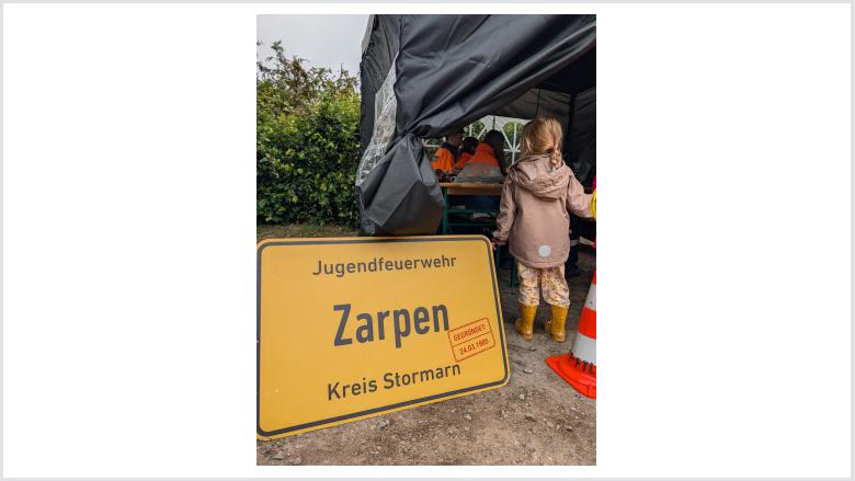 Auch die Jugenfeuerwehr war dabei